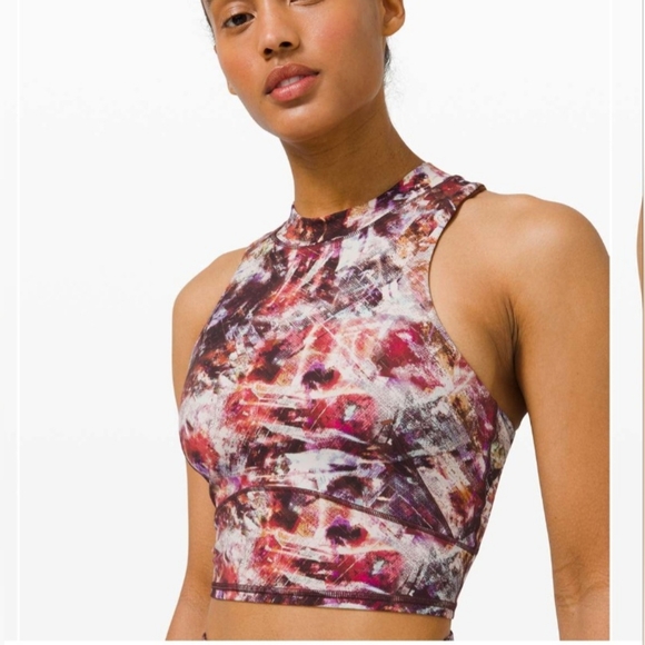 Lululemon Everlux and Mesh Cropped Tank Size 6 NWT - Picture 1 of 10